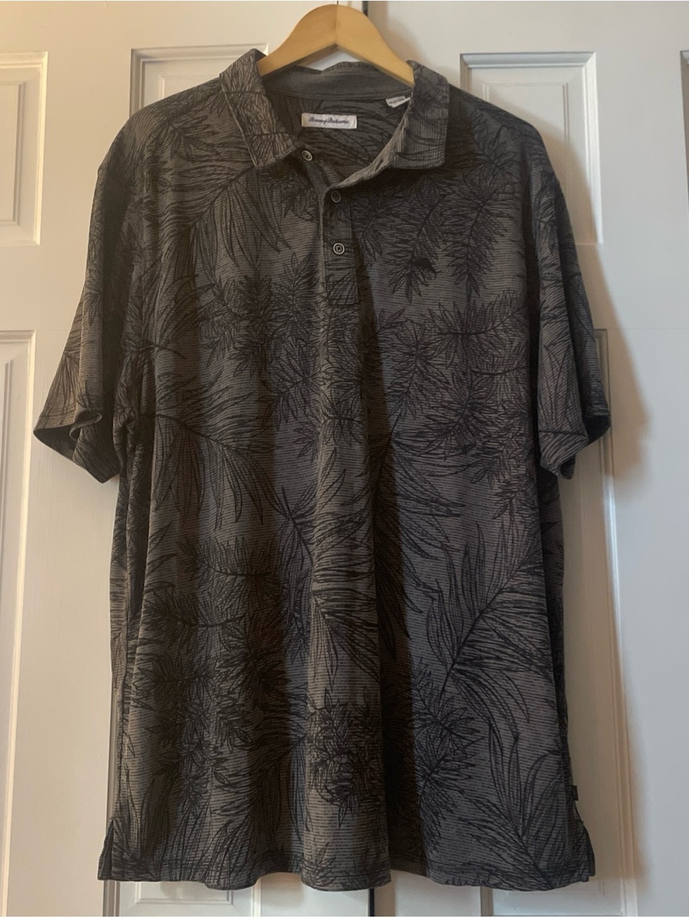Tommy‎ Bahama Men’s Short Sleeve Gray Palm-Print Polo size XXL